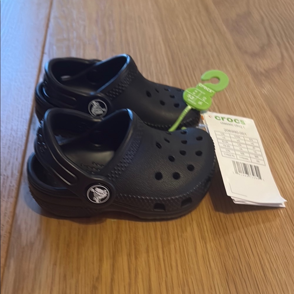 NWT CROCS -Toddler Black Sandals w/ Molded Sole and Rotating Heel Strap, size 4